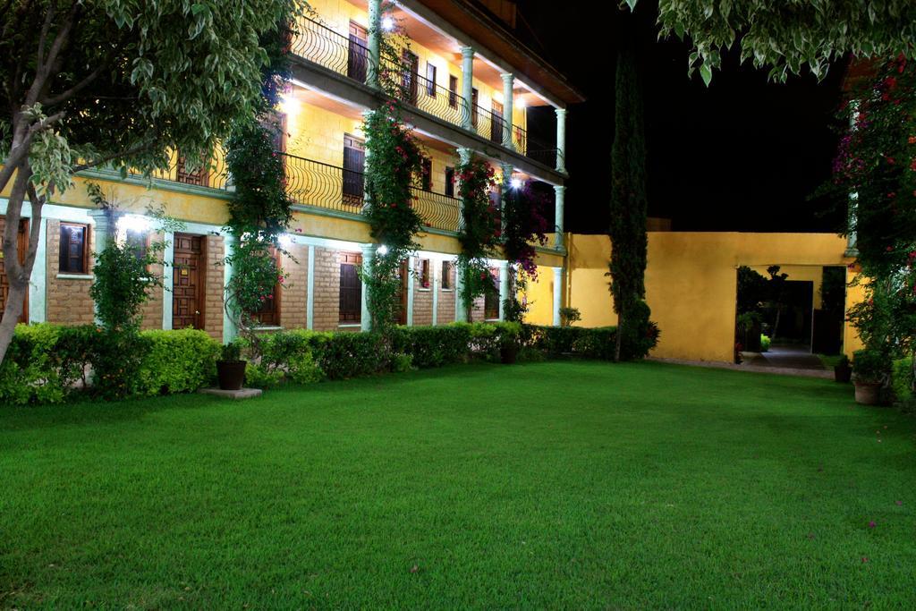 Hotel Oaxtepec Bagian luar foto