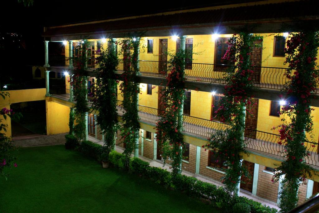Hotel Oaxtepec Bagian luar foto